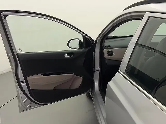 Used Hyundai Grand i10 [2013-2017] Sportz 1.2 Kappa VTVT [2016-2017] in Delhi