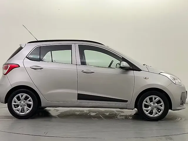 Used Hyundai Grand i10 [2013-2017] Sportz 1.2 Kappa VTVT [2016-2017] in Delhi