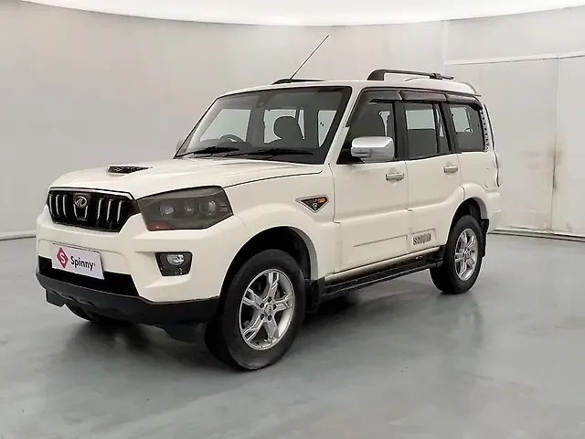 Used 2016 Mahindra Scorpio in Lucknow