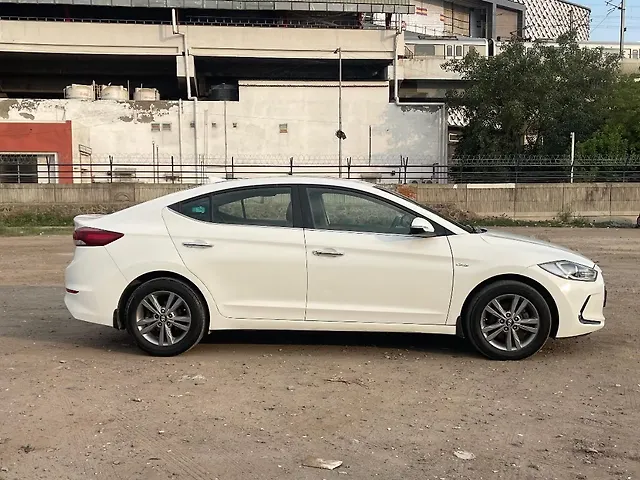 Used Hyundai Elantra SX (O) 1.5 AT in Delhi