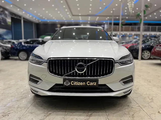 Used 2021 Volvo XC40 in Bangalore