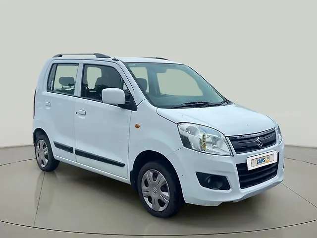 Used 2015 Maruti Suzuki Wagon R in Surat