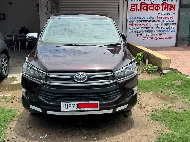 Used 2016 Toyota Innova Crysta in Kanpur