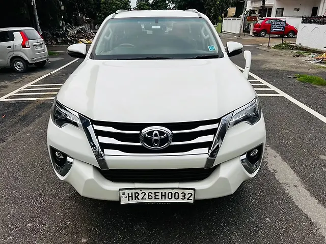 Used Toyota Fortuner [2016-2021] 2.8 4x2 AT [2016-2020] in Dehradun