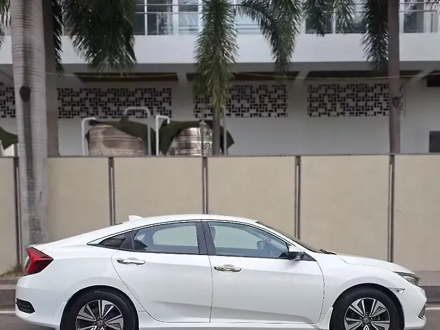 Second Hand 2019 Honda Civic ZX CVT Petrol for sale at Rs