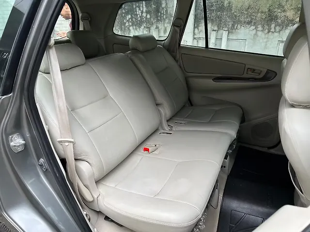 Used Toyota Innova [2012-2013] 2.5 G 8 STR BS-IV in Mumbai