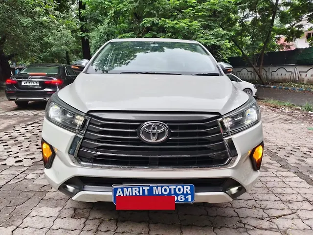 Used 2022 Toyota Innova Crysta in Kolkata