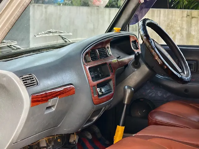 Used Toyota Qualis [2002-2004] GS G4 in Thiruvananthapuram