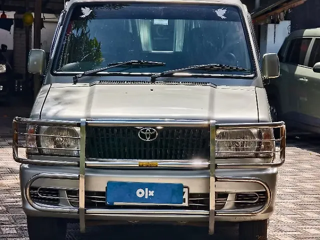 Used Toyota Qualis [2002-2004] GS G4 in Thiruvananthapuram