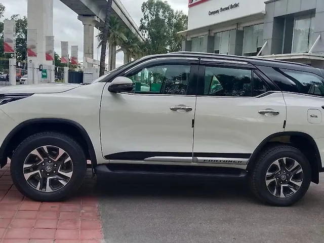 Used Toyota Fortuner Legender 2.8 4X4 AT in Bangalore