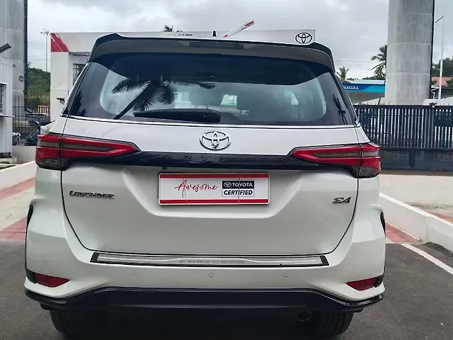 Used Toyota Fortuner Legender 2.8 4X4 AT in Bangalore