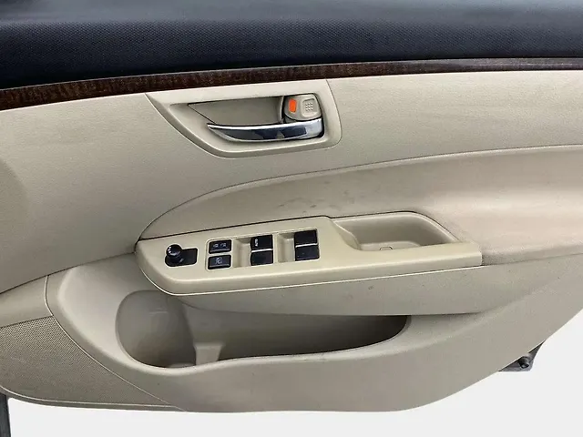 Used Maruti Suzuki Swift DZire [2011-2015] VXI in Delhi