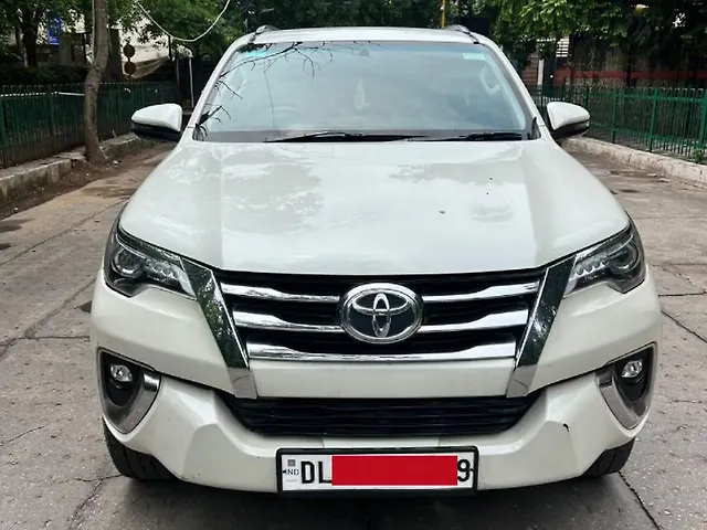 Used 2018 Toyota Fortuner in Delhi