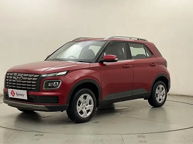 Used 2022 Hyundai Venue in Thane