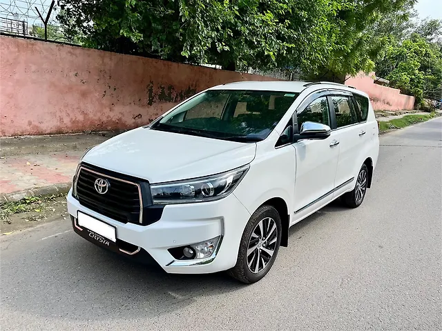 Used 2024 Toyota Innova Crysta in Delhi