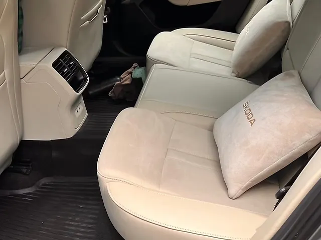 Used Skoda Octavia L&K 2.0 in Delhi