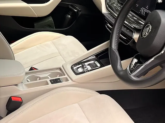 Used Skoda Octavia L&K 2.0 in Delhi