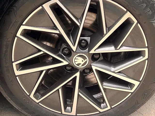 Used Skoda Octavia L&K 2.0 in Delhi