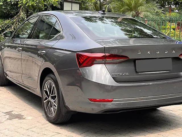 Used Skoda Octavia L&K 2.0 in Delhi