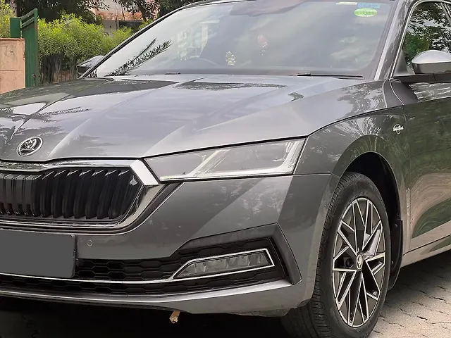 Used Skoda Octavia L&K 2.0 in Delhi