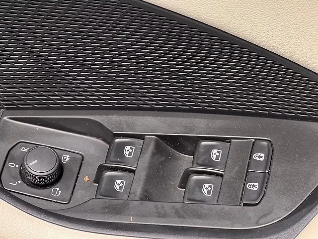 Used Skoda Octavia L&K 2.0 in Delhi
