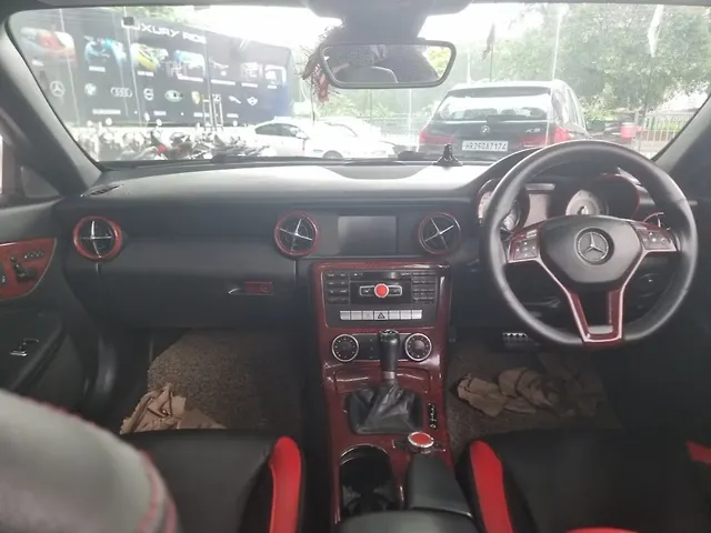 Used Mercedes-Benz SLK 350 in Dehradun