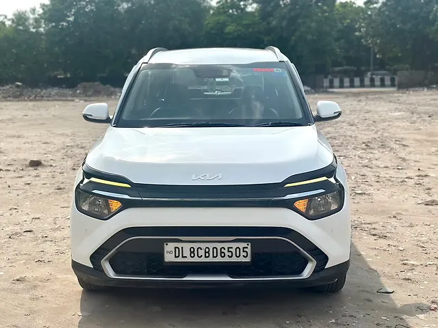 Used 2022 Kia Carens in Delhi