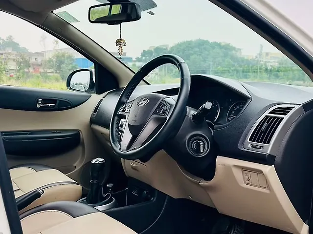 Used Hyundai i20 [2008-2010] Sportz 1.4 CRDI 6 Speed (O) in Mohali