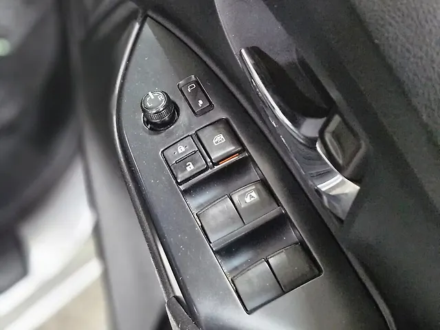 Used Toyota Innova Crysta [2020-2023] GX 2.4 AT 7 STR in Delhi