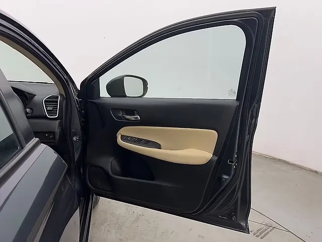 Used Honda City V Petrol MT [2023-2025] in Mohali