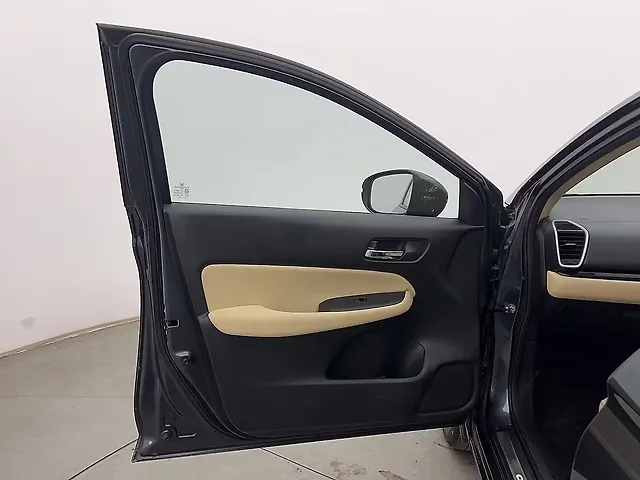 Used Honda City V Petrol MT [2023-2025] in Mohali