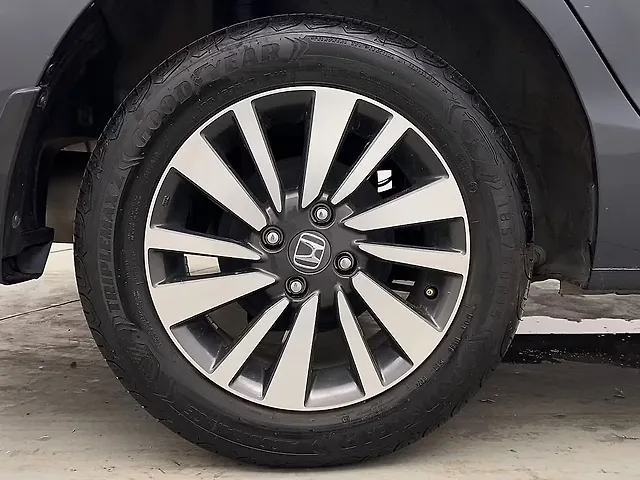 Used Honda City V Petrol MT [2023-2025] in Mohali