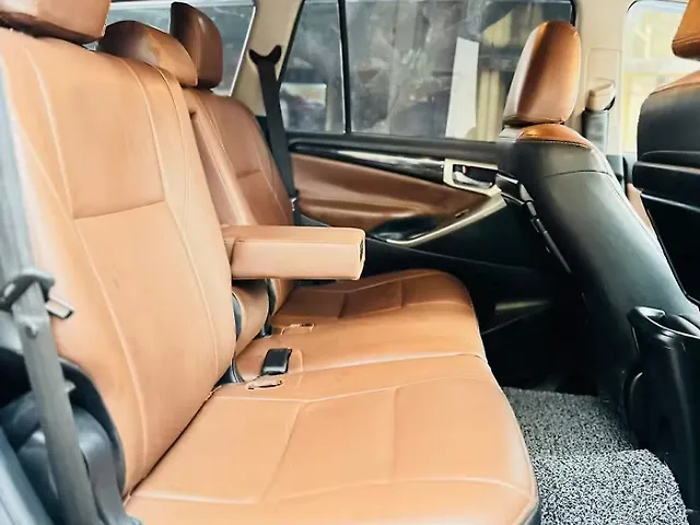Used Toyota Innova Crysta [2016-2020] 2.4 V Diesel in Mumbai