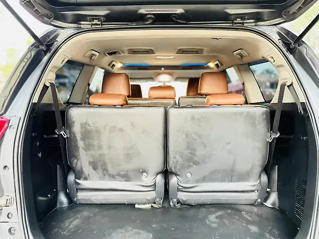 Used Toyota Innova Crysta [2016-2020] 2.4 V Diesel in Mumbai