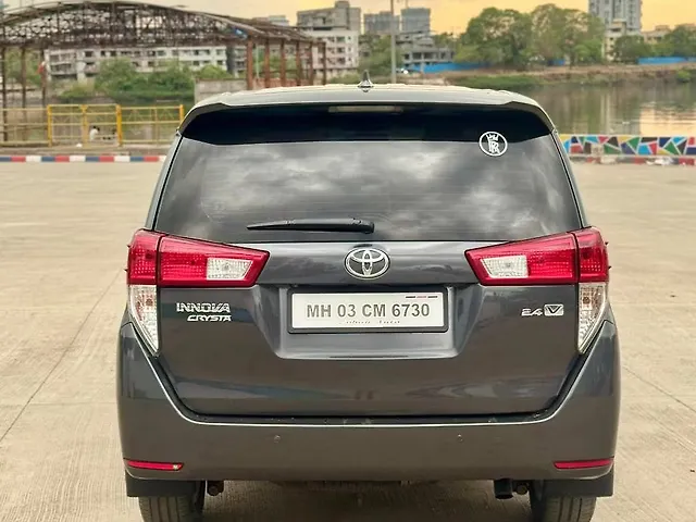 Used Toyota Innova Crysta [2016-2020] 2.4 V Diesel in Mumbai
