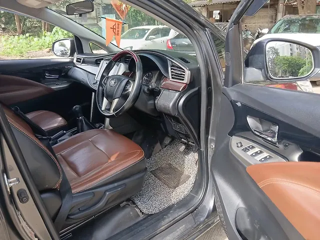 Used Toyota Innova Crysta [2016-2020] 2.4 V Diesel in Mumbai