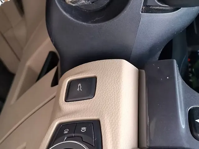 Used Ford Endeavour [2016-2019] Titanium 3.2 4x4 AT in Lucknow