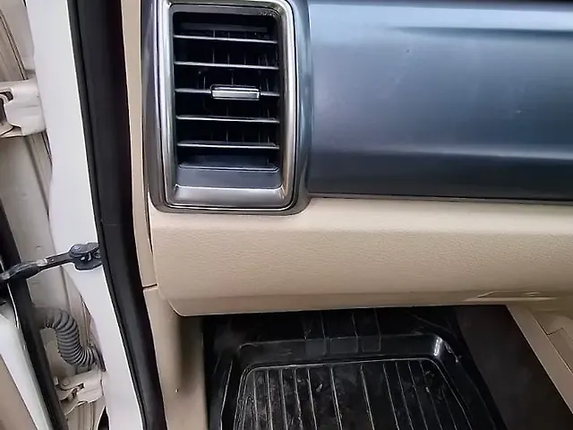 Used Ford Endeavour [2016-2019] Titanium 3.2 4x4 AT in Lucknow