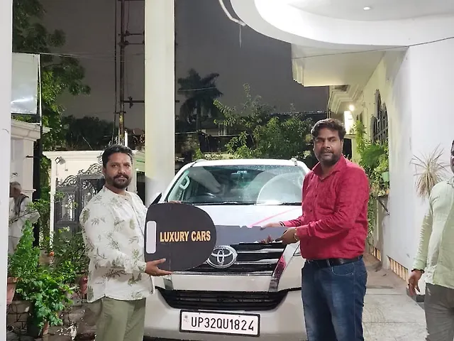 Used Ford Endeavour [2016-2019] Titanium 3.2 4x4 AT in Lucknow