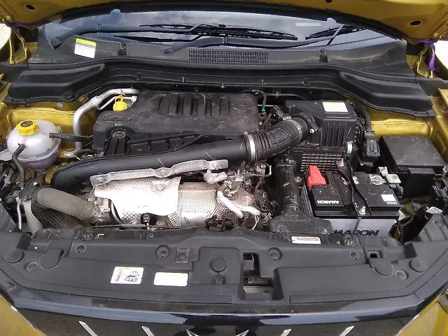 Used Mahindra XUV 3XO AX7L 1.2 Petrol in Faridabad