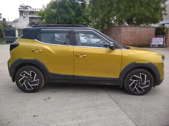 Used Mahindra XUV 3XO AX7L 1.2 Petrol in Faridabad