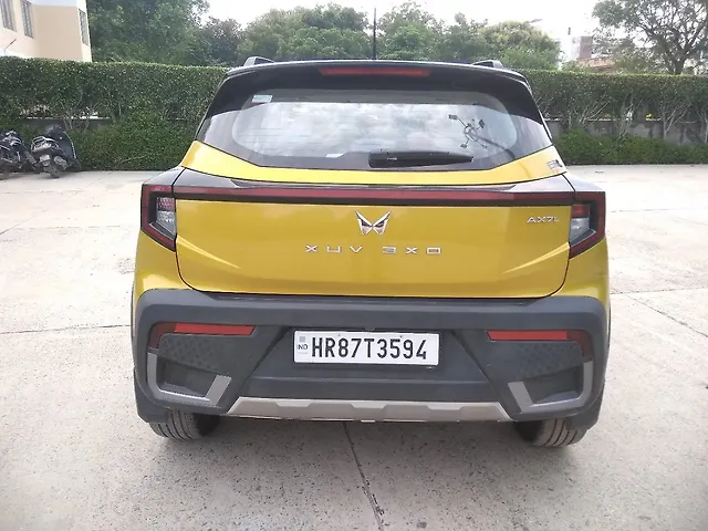 Used Mahindra XUV 3XO AX7L 1.2 Petrol in Faridabad