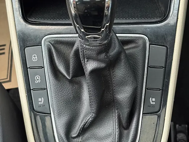 Used Skoda Slavia [2022-2023] Style 1.0L TSI AT in Lucknow
