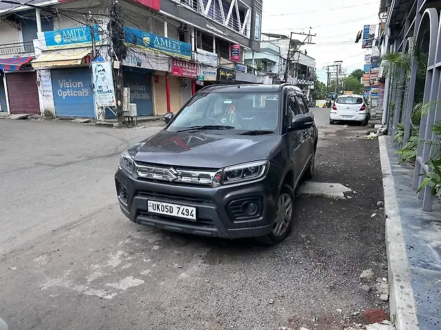 Used Maruti Suzuki Brezza Vxi AT [2022-2023] in Dehradun