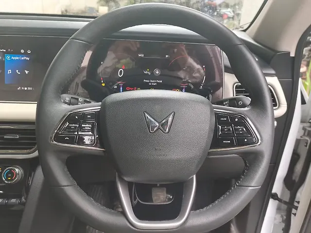 Used Mahindra XUV700 AX7 Diesel MT 7 STR in Lucknow