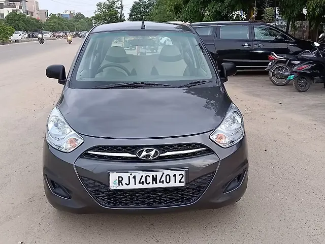 Used 2011 Hyundai i10 in Jaipur