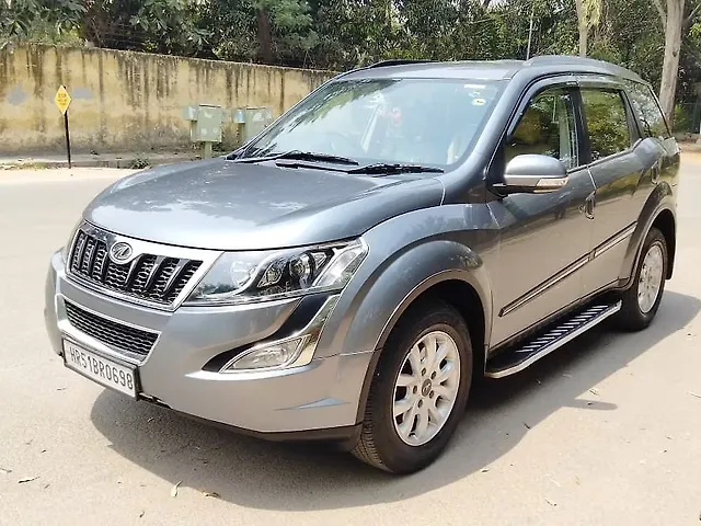 Used Mahindra XUV500 [2015-2018] W6 AT in Delhi