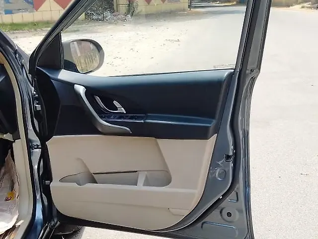Used Mahindra XUV500 [2015-2018] W6 AT in Delhi