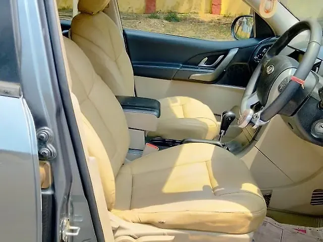Used Mahindra XUV500 [2015-2018] W6 AT in Delhi