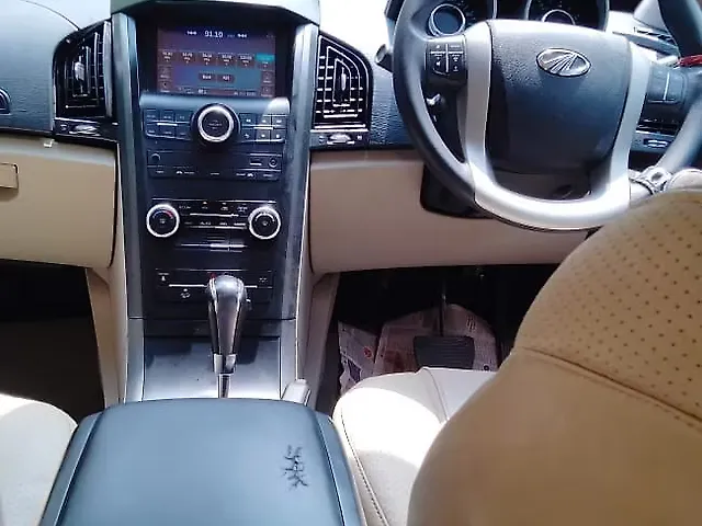Used Mahindra XUV500 [2015-2018] W6 AT in Delhi